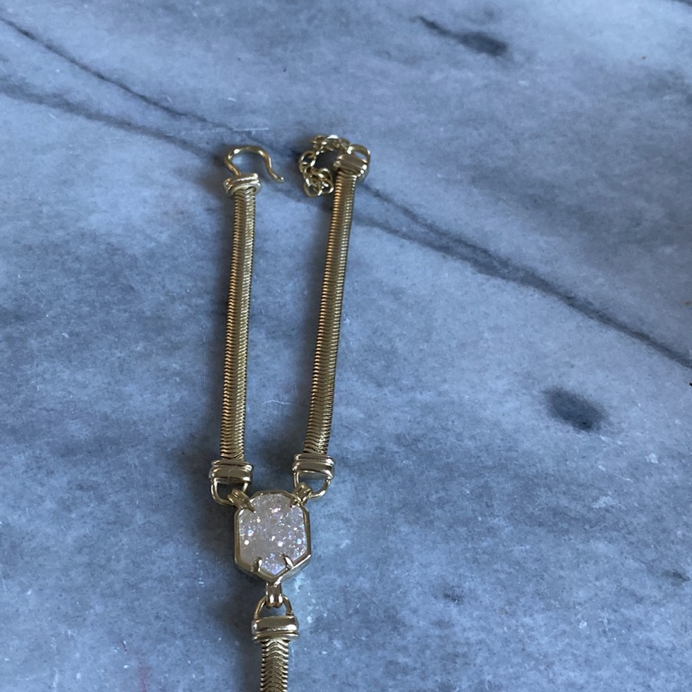 Kendra Scott hand chain